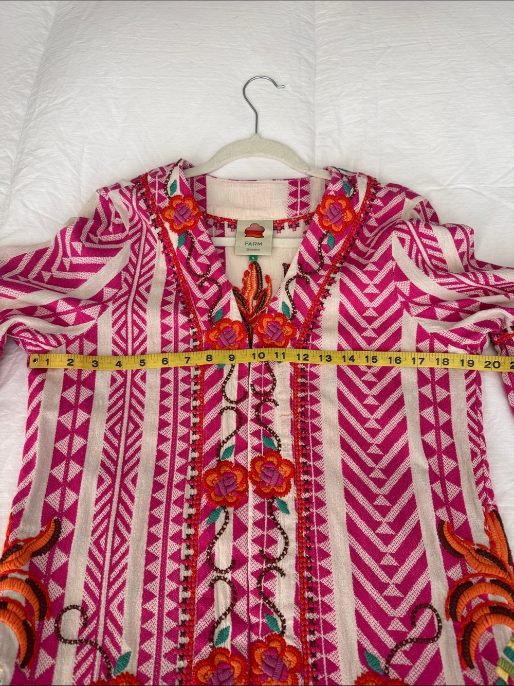FARM Rio Jacquard Belted Pink Embroidered Pineapple Kimono Jacket Coverup - Picture 7 of 10
